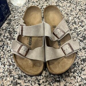 NEW Birkenstock Arizona BS Taupe - Size 42